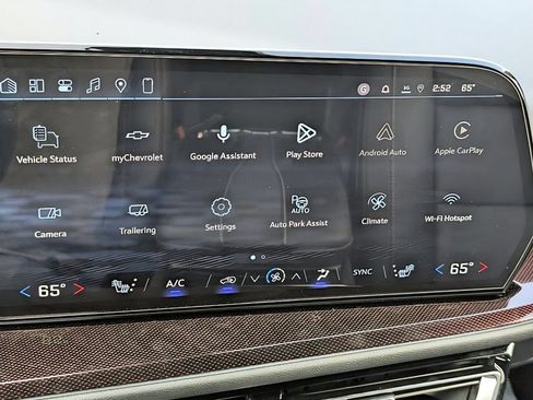 New 2026 Chevrolet Traverse Z71 w/ Enhanced Driving Package AWD/4WD image 23