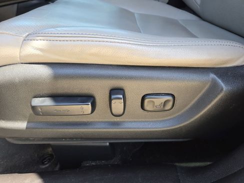 Used 2016 Honda CR-V Touring image 14