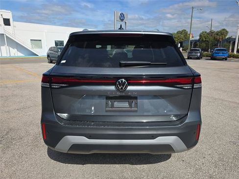 New 2026 Volkswagen Tiguan SE AWD/4WD image 4