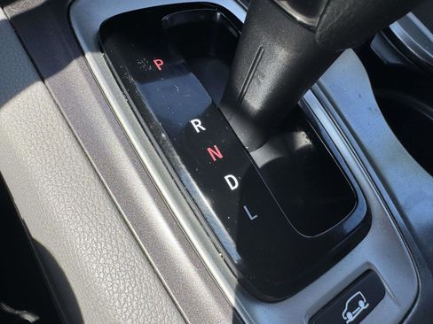Used 2018 Honda Pilot EX image 30