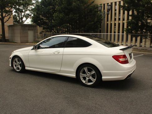 Used 2013 Mercedes-Benz C 250 Coupe w/ Premium 1 Pkg image 9