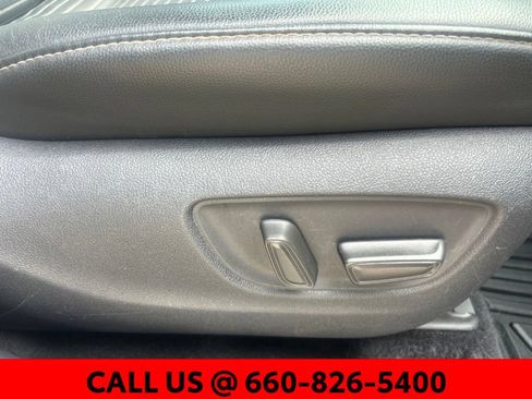 Used 2021 Toyota Highlander XSE FWD image 8