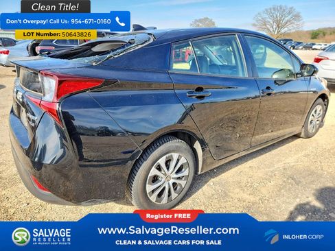 Used 2019 Toyota Prius XLE w/ Advanced Technology Package AWD/4WD image 4