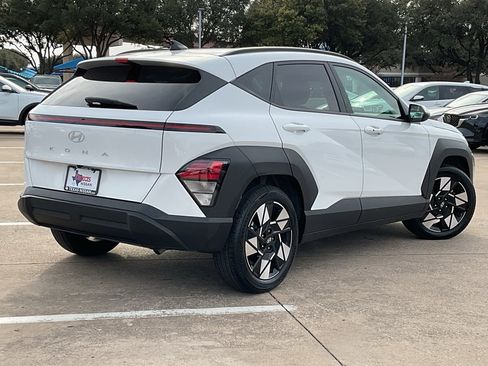 Used 2025 Hyundai Kona SEL image 5