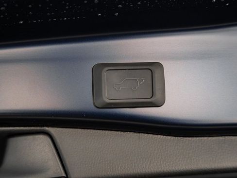 New 2025 Toyota RAV4 XLE Premium image 11