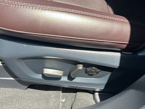 Certified 2025 Ford Explorer Platinum RWD image 16