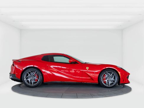 Certified 2021 Ferrari 812 GTS image 6