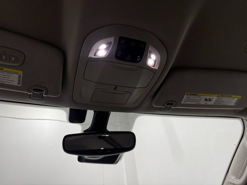 Used 2020 Chrysler Pacifica Touring w/ Advanced Safetytec Group FWD image 34