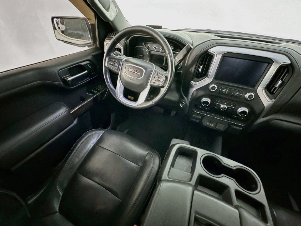 Used 2020 GMC Sierra 1500 SLT w/ X31 Off-Road Package AWD/4WD image 9