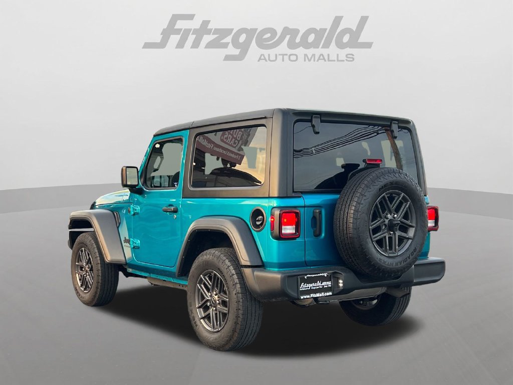 Used 2024 Jeep Wrangler Sport AWD/4WD image 9