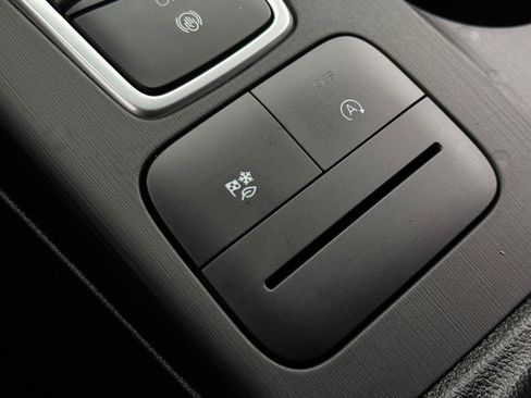 Used 2025 Ford Escape ST-Line image 31