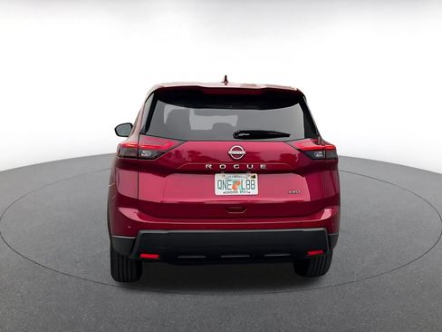 Used 2025 Nissan Rogue SV AWD/4WD image 12