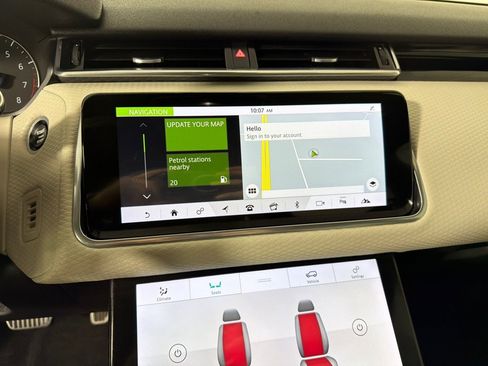 Used 2020 Land Rover Range Rover Velar R-Dynamic S image 18