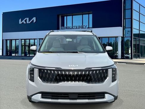 New 2026 Kia Carnival EX FWD image 8
