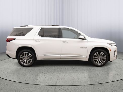 Used 2024 Chevrolet Traverse High Country image 24