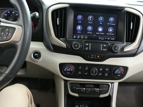 Used 2022 GMC Terrain Denali AWD/4WD image 17