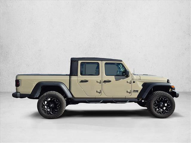Used 2020 Jeep Gladiator Sport AWD/4WD image 4