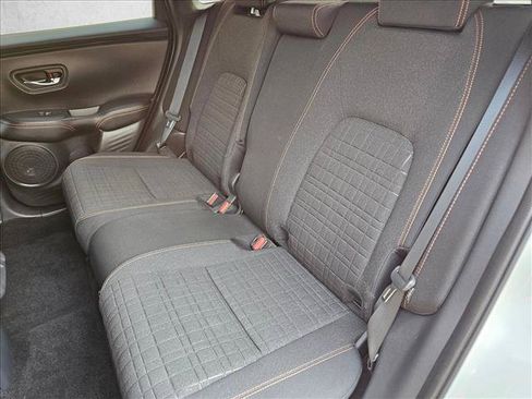 Used 2025 Honda HR-V Sport image 17