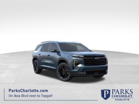 New 2026 Chevrolet Traverse LT w/ Midnight/Sport Edition image 1