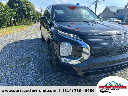 Used 2026 Mitsubishi Outlander LE FWD image 8