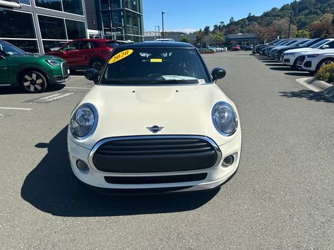 Used 2020 MINI Cooper 2-Door Hardtop FWD image 8