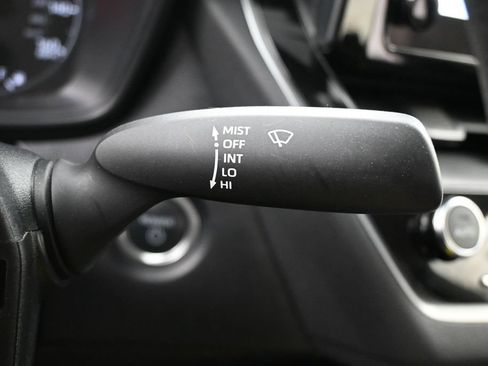 Used 2025 Toyota Corolla LE w/ LE Premium Package FWD image 25
