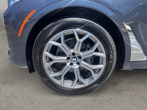 Used 2019 BMW X7 xDrive40i w/ Premium Package AWD/4WD image 9
