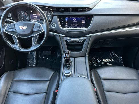 Used 2023 Cadillac XT5 Premium Luxury w/ Technology Package FWD image 16