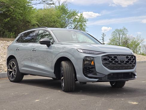 New 2026 Audi Q3 quattro 2.0T AWD/4WD image 22