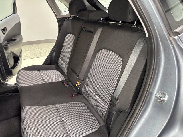 Used 2020 Hyundai Kona SE AWD/4WD image 17