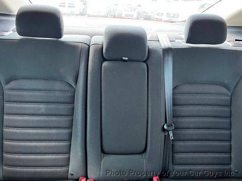 Used 2018 Ford Fusion SE w/ Fusion SE Technology Package FWD image 25