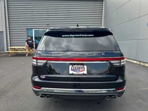 Used 2023 Lincoln Aviator 2WD w/ Elements Package image 7