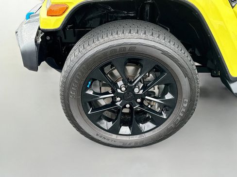 Used 2023 Jeep Wrangler Sahara w/ Cold Weather Group image 31