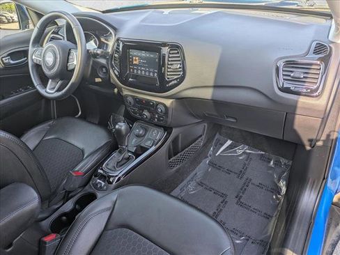 Used 2019 Jeep Compass Latitude AWD/4WD image 22