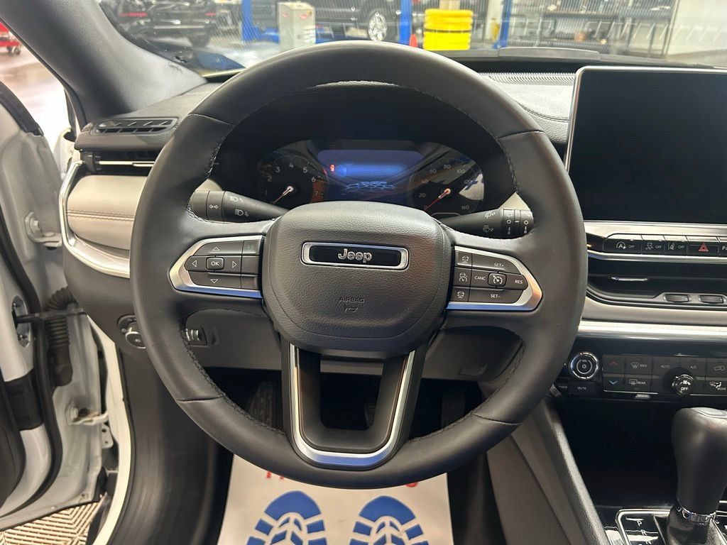 Used 2024 Jeep Compass Limited AWD/4WD image 22