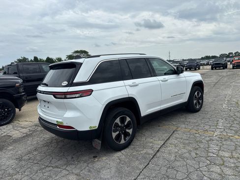 Used 2023 Jeep Grand Cherokee 4WD 4xe image 6