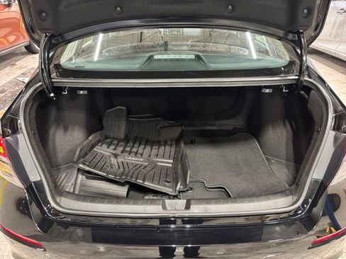 Used 2023 Honda Civic Touring image 25