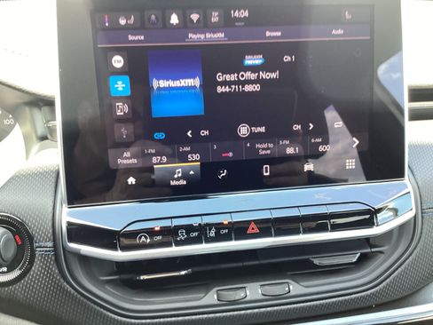 New 2026 Jeep Compass Latitude AWD/4WD image 17