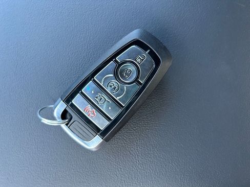 Used 2025 Ford Explorer ST AWD/4WD image 33