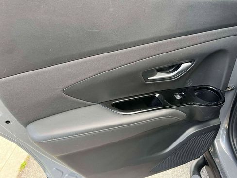 Used 2022 Hyundai Santa Cruz Limited image 5