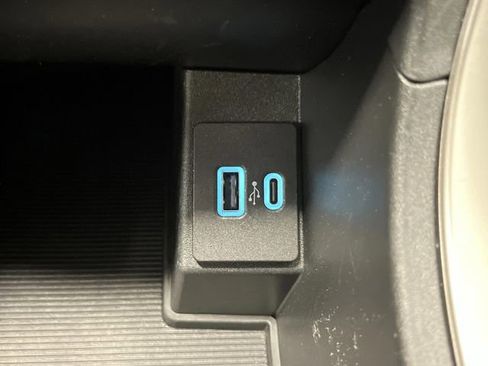 Used 2024 Ford Edge SEL image 22