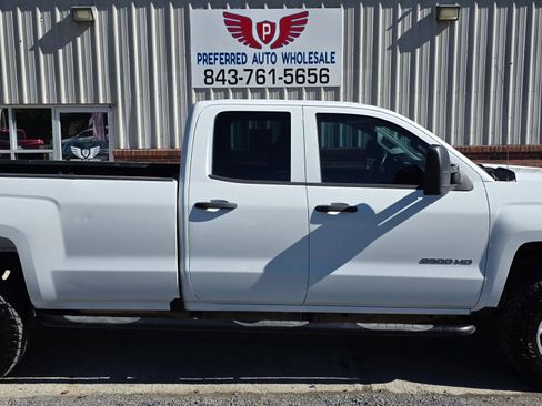 Used 2019 Chevrolet Silverado 2500 W/T image 4