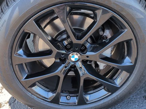 Used 2022 BMW X5 xDrive40i AWD/4WD image 13