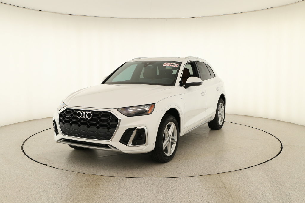 Certified 2024 Audi Q5 e Premium w/ Convenience Package AWD/4WD image 12