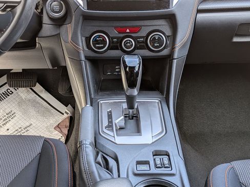 Used 2023 Subaru Crosstrek 2.0i Premium image 13