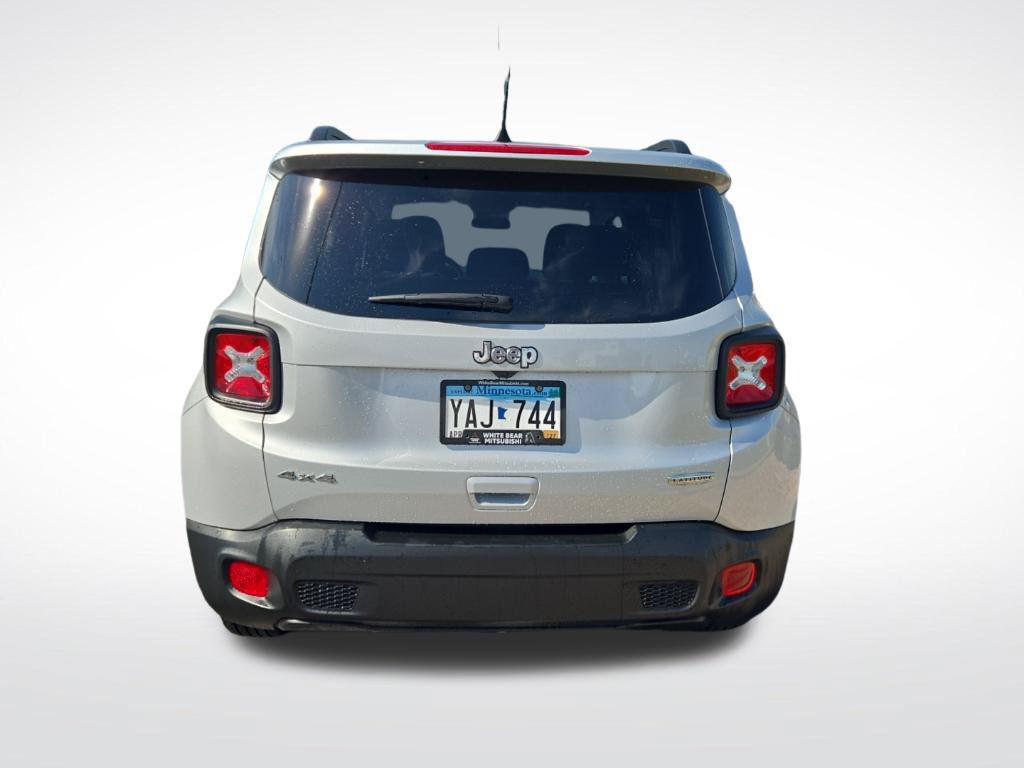 Used 2020 Jeep Renegade Latitude w/ Cold Weather Group AWD/4WD image 5