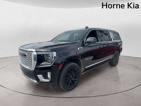 Used 2022 GMC Yukon XL Denali w/ Max Trailering Package AWD/4WD image 7