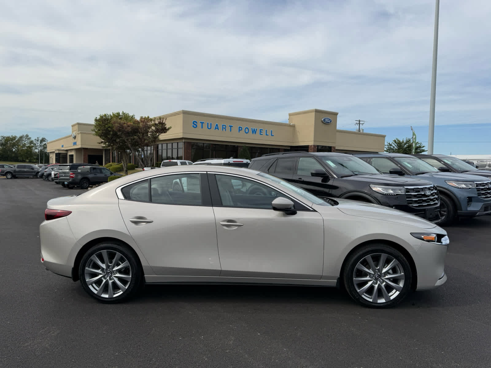 New 2026 MAZDA MAZDA3 2.5 S Sedan w/ Preferred Pkg FWD image 19