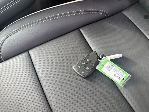 New 2026 GMC Yukon XL Elevation w/ Elevation Premium Package image 31