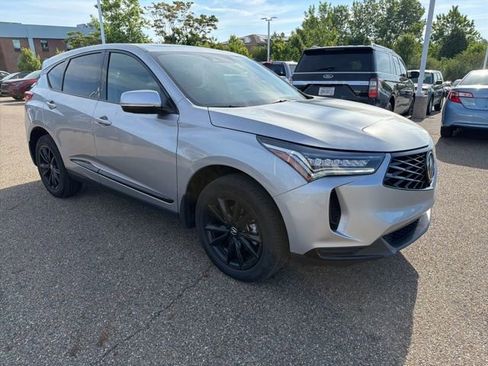Used 2025 Acura RDX SH-AWD image 2